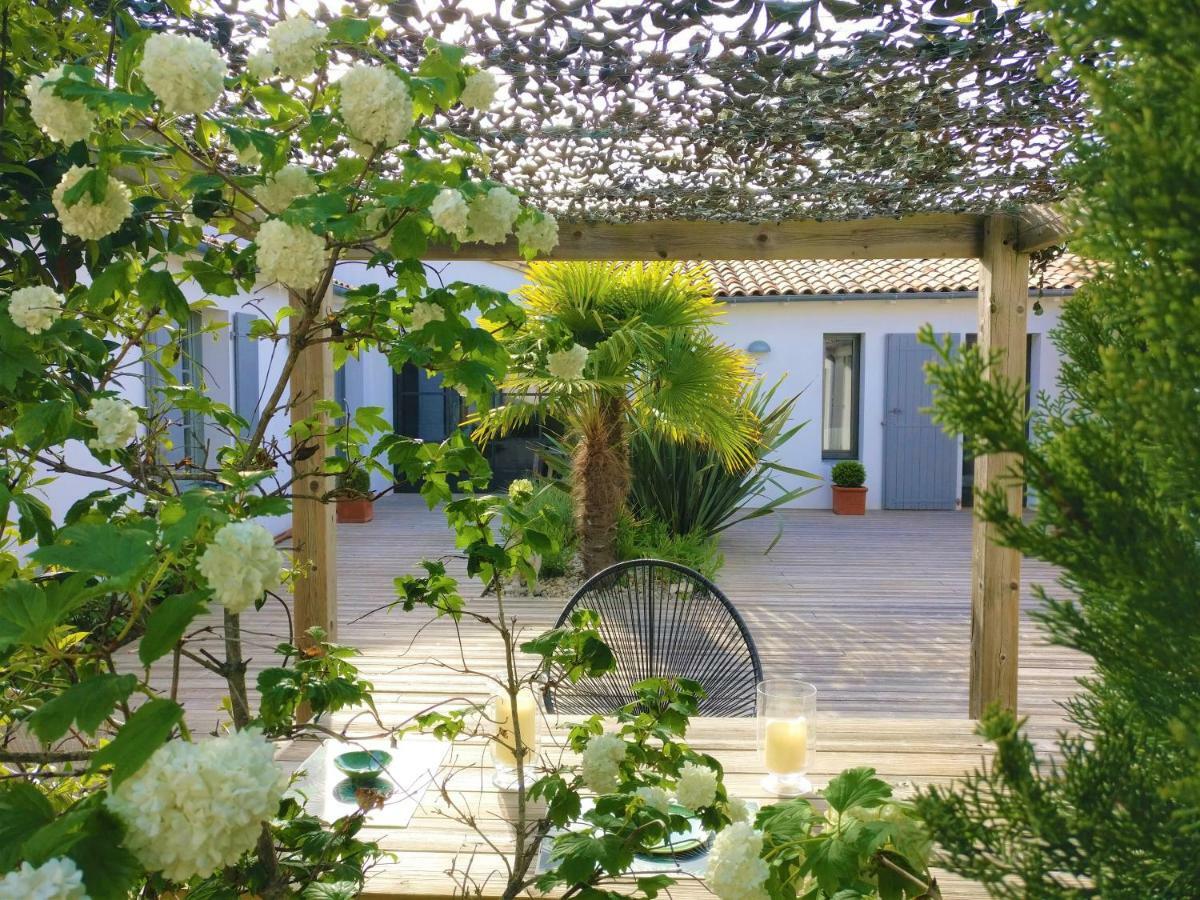Derriere La Plage : Suite, Patio Et Pergola 勒布瓦普拉热雷 外观 照片